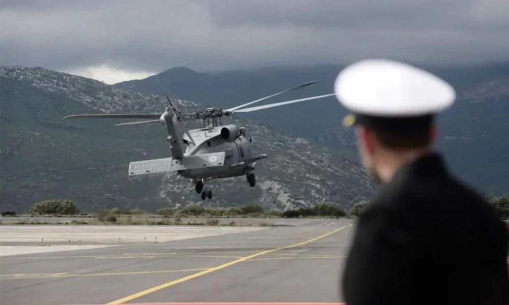 Μεταστάθμευση του συνόλου των Ελικοπτέρων της βάσης του ΠΝ στο Κοτρώνι στην βάση της Ελευσίνας λόγω πύρινου μετώπου